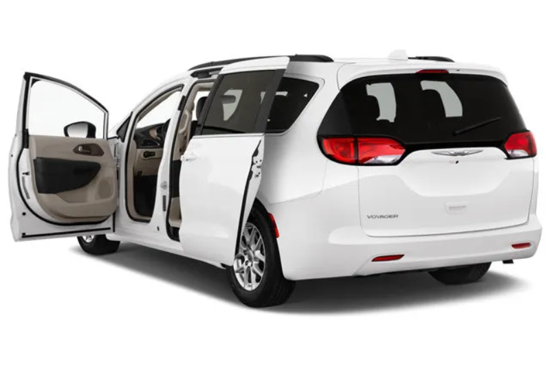 2023 CHRYSLER VOYAGER photo 5