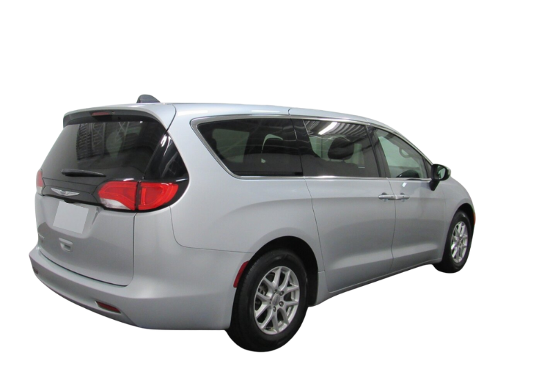 2023 CHRYSLER VOYAGER photo 5