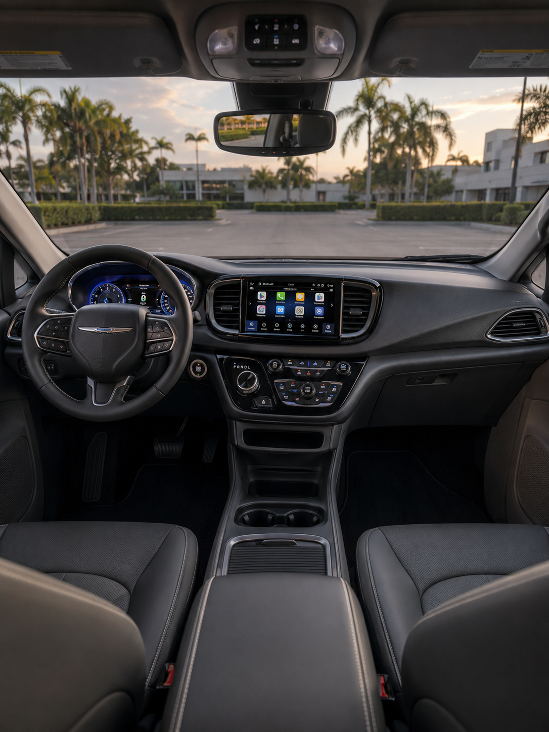 2024 CHRYSLER PACIFICA photo 2